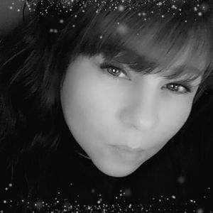 Meet your Posher, Chrystal